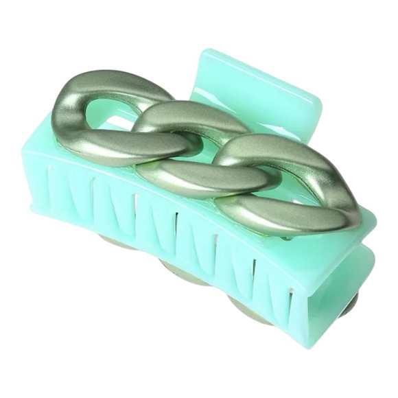 New I.N.C. International Concepts
Women’s Chain Green Claw Hair Clip - Picture 2 of 3